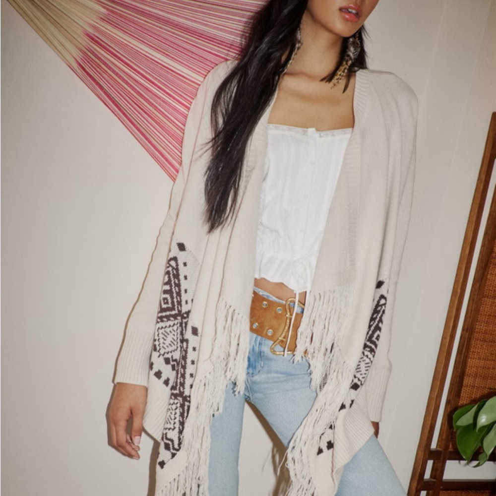 Hollister Cream and Black Patterned Fringe Cardigan